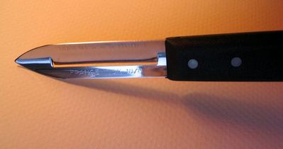 L'éplucheur droitier : 5 € bien dépensés ! L'éplucheur droitier : 5 € bien dépensés !